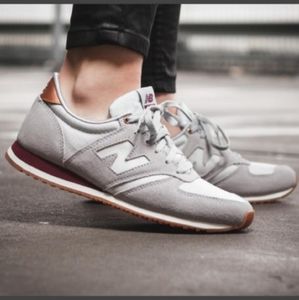 Silver Mink New Balance 420